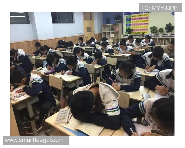 克里斯韦德曼与吉加德的巅峰对决谁将赢得荣耀与胜利