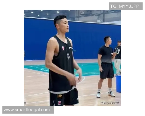 山东外线总算补强!陈林坚体测三分25中20,持球和空切还不错! 山东外线总算补强!陈林坚体测三分25中20,持球和空切还不错!